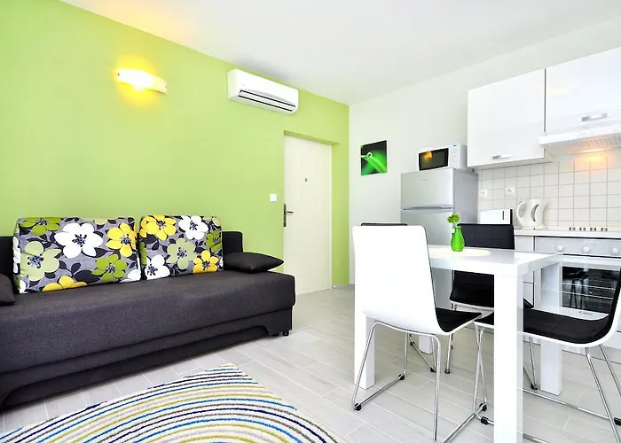 Apartament Sakal *